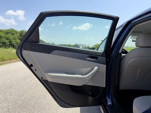 Used 2019 Hyundai Sonata SE FWD image 24