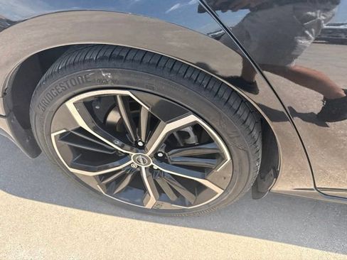 Used 2024 Nissan Altima 2.5 SR FWD image 6