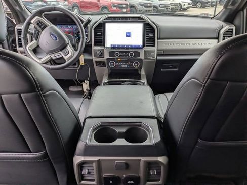 Used 2022 Ford F250 Lariat w/ Chrome Package AWD/4WD image 16