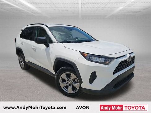 Used 2022 Toyota RAV4 LE AWD/4WD image 1