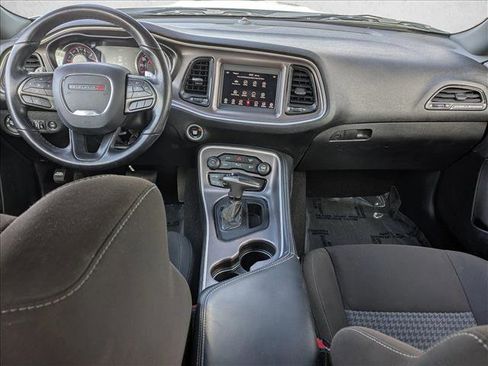 Used 2022 Dodge Challenger R/T image 17