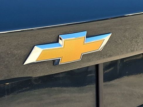 Certified 2025 Chevrolet Trax LT FWD image 30
