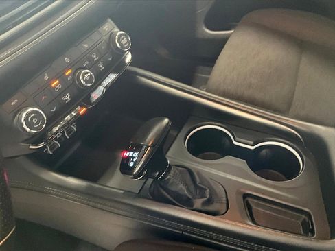 Used 2024 Dodge Durango SXT image 11