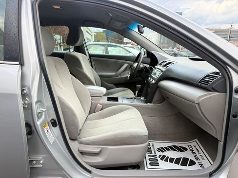 Used 2007 Toyota Camry LE image 30