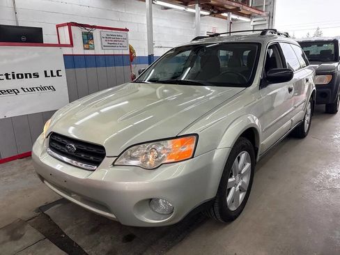 Used 2007 Subaru Outback 2.5i image 1
