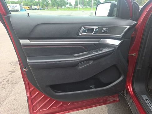 Used 2016 Ford Explorer Sport w/ Equipment Group 401A AWD/4WD image 27