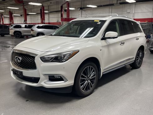 Used 2016 INFINITI QX60 Luxe w/ Deluxe Technology Package AWD/4WD image 5