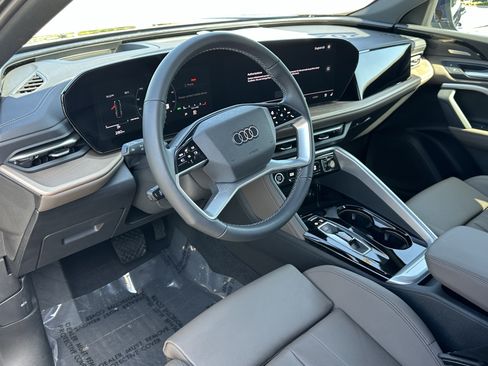 Used 2025 Audi Q5 Premium Plus w/ Premium Plus AWD/4WD image 20