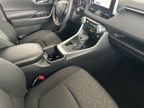 New 2025 Toyota RAV4 XLE image 18