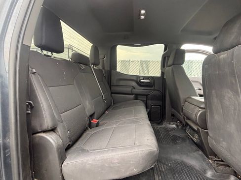 Used 2019 Chevrolet Silverado 1500 Custom Trail Boss w/ Custom Convenience Package AWD/4WD image 13