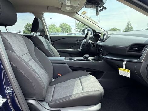 New 2026 Nissan Rogue SV AWD/4WD image 10