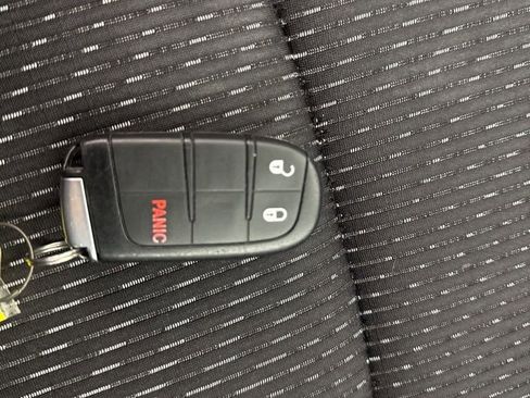 Used 2019 Dodge Journey SE w/ Connectivity Group image 29