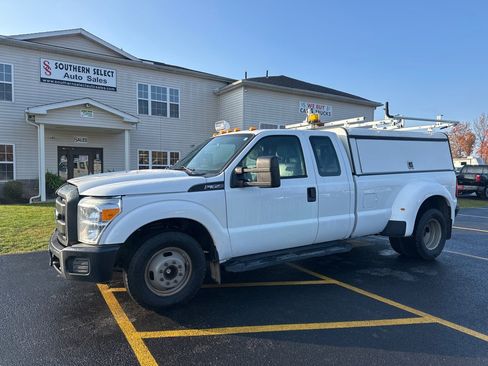 Used 2013 Ford F350 XL image 2