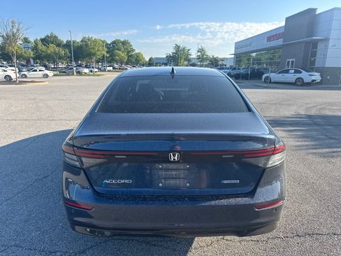 Used 2023 Honda Accord EX-L image 6