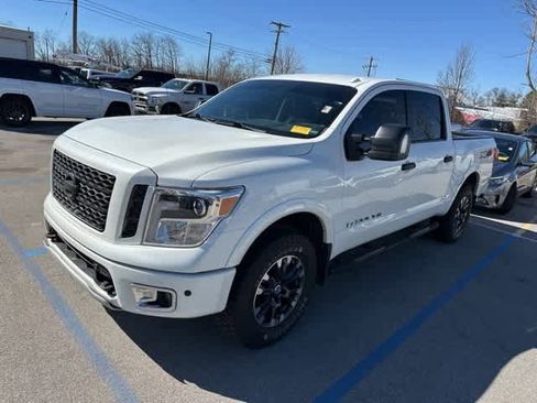 Used 2018 Nissan Titan PRO-4X w/ Pro-4x Utility Package image 2