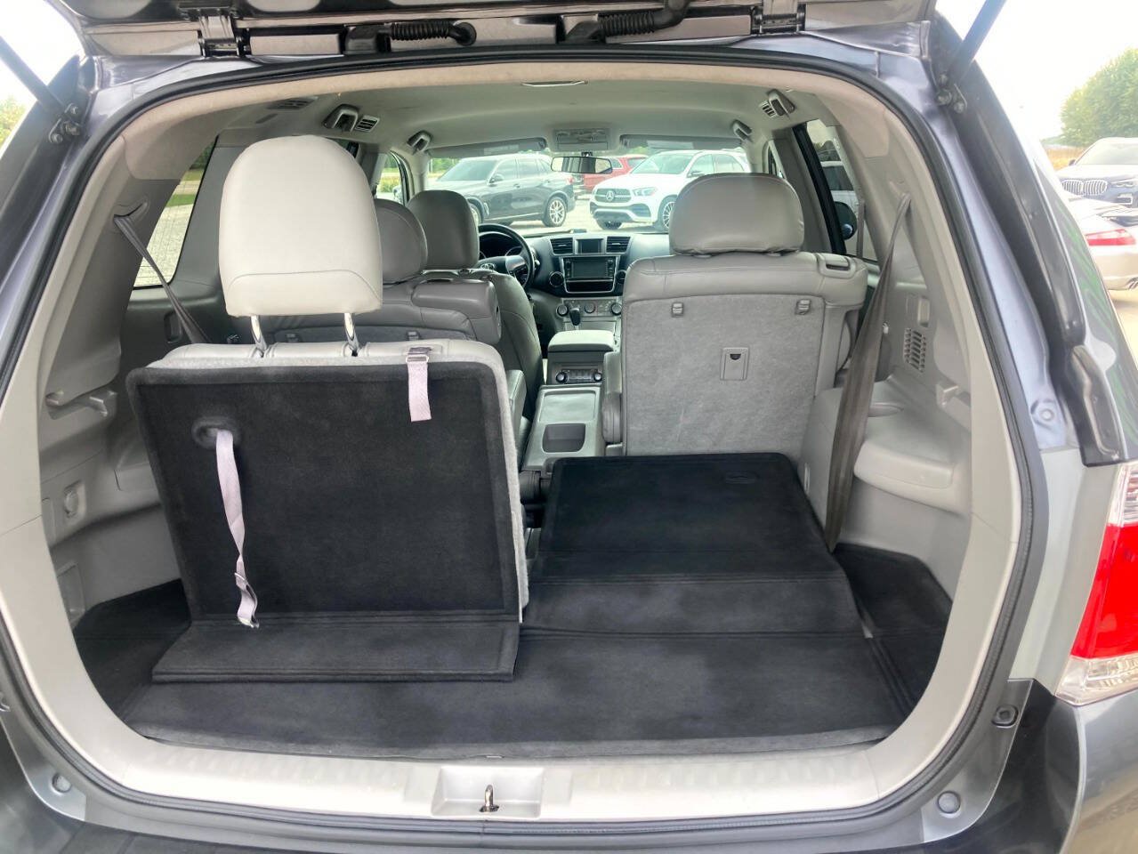 Used 2013 Toyota Highlander Plus FWD image 27