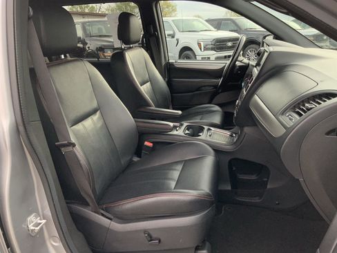 Used 2020 Dodge Grand Caravan GT FWD image 52