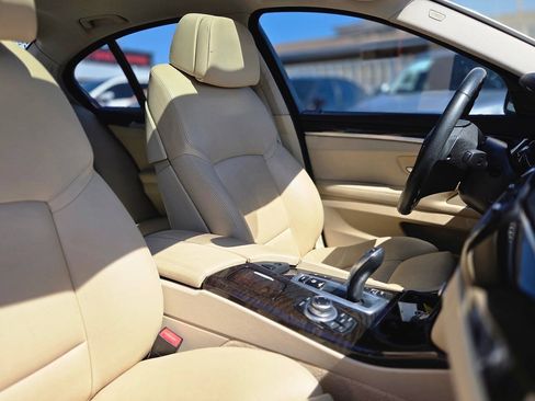 Used 2013 BMW 535i Sedan RWD image 30