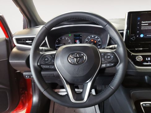 Used 2025 Toyota Corolla SE FWD image 13