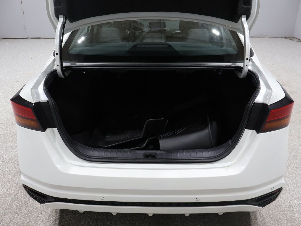 Used 2023 Nissan Altima 2.5 SV FWD image 19