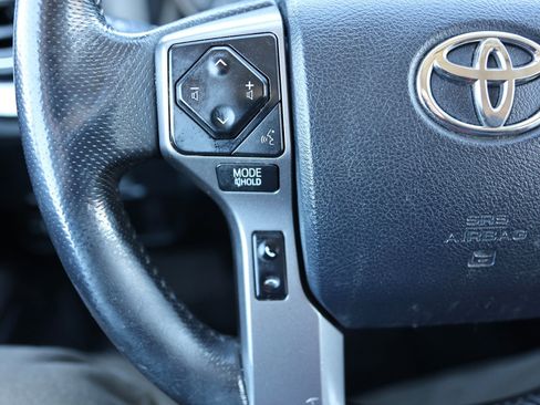 Used 2017 Toyota Tacoma SR5 w/ Tow Package image 38