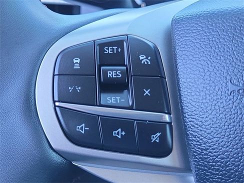 Used 2025 Ford Explorer Active image 8