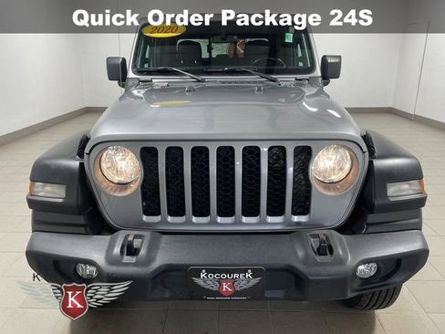 Used 2020 Jeep Gladiator Sport w/ Quick Order Package 24S image 2