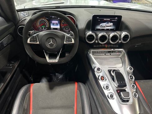 Used 2018 Mercedes-Benz AMG GT C image 3