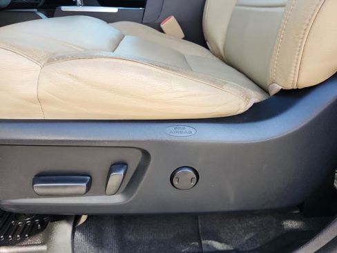 Used 2016 Toyota Tundra Limited image 13