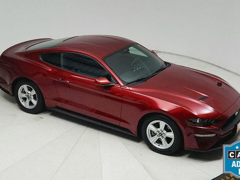Used 2018 Ford Mustang Coupe RWD image 19