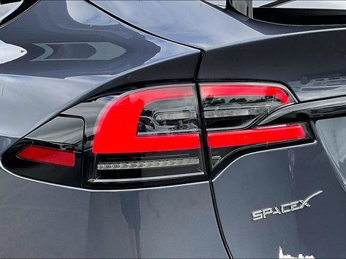 Used 2023 Tesla Model X AWD/4WD image 25