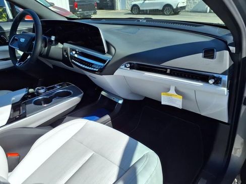 New 2025 Cadillac Lyriq Sport image 23