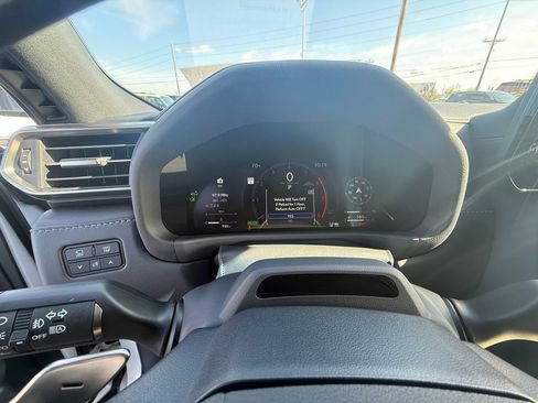 Used 2025 Lexus LX 700h Overtrail w/ Accessory Package (Z1) image 17