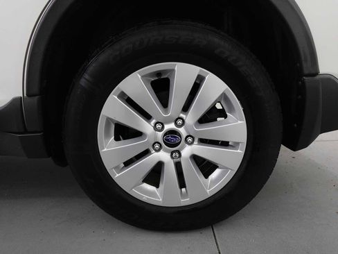 Used 2018 Subaru Outback 2.5i Premium w/ Protection Package #1 AWD/4WD image 9