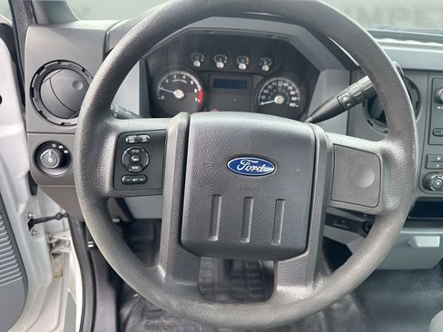 Used 2016 Ford F250 XL w/ Power Equipment Group image 10