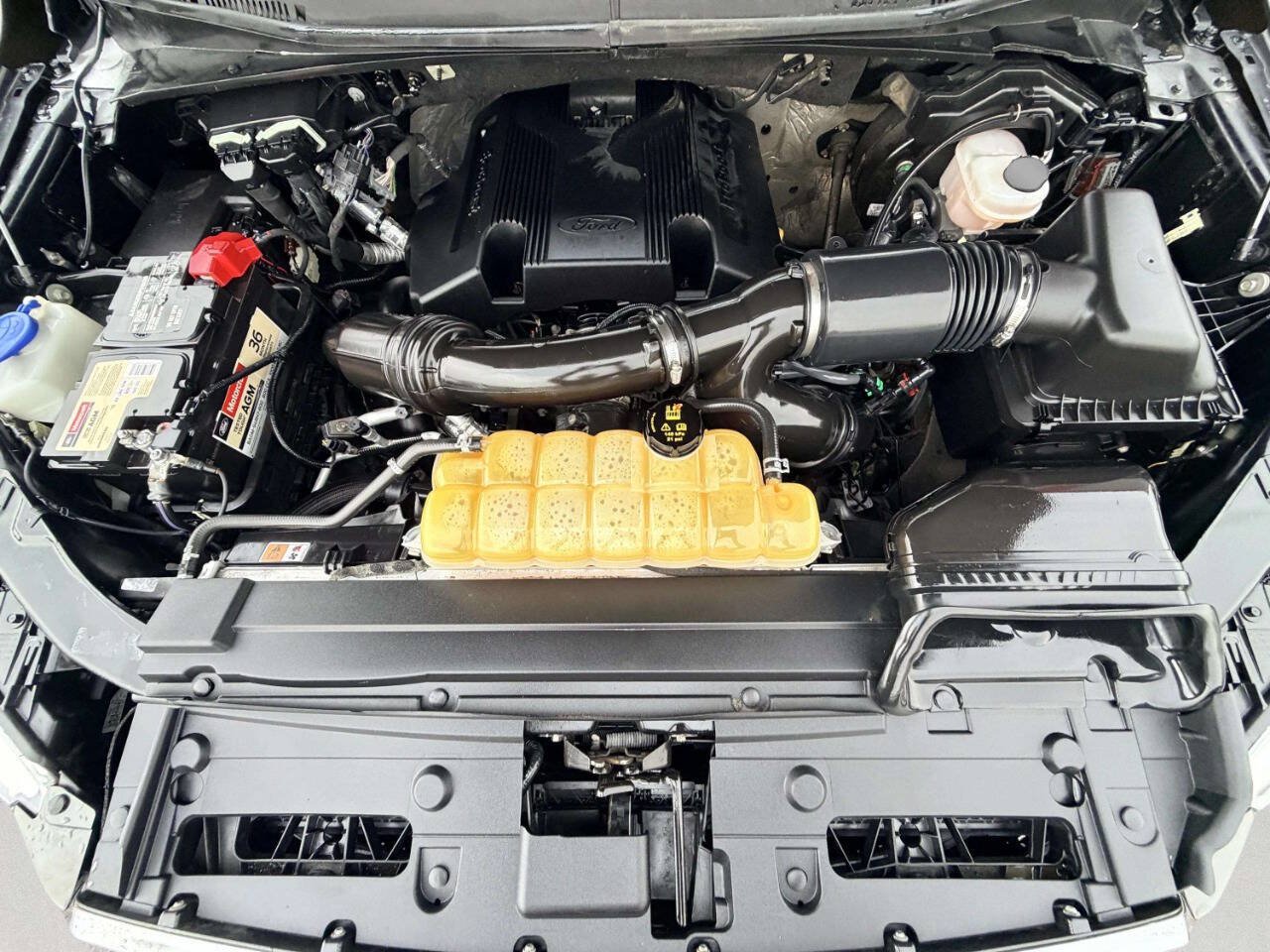 Used 2017 Ford F150 Lariat w/ Equipment Group 502A Luxury AWD/4WD image 11