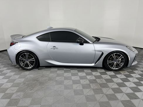 Used 2023 Toyota GR86 Premium image 14