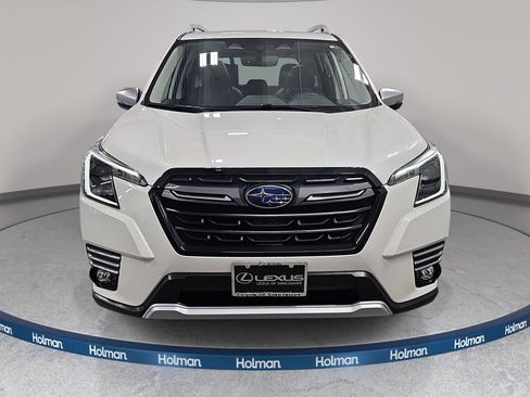 Used 2023 Subaru Forester Touring AWD/4WD image 9