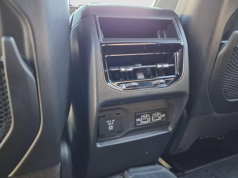 Used 2023 Jeep Grand Cherokee Altitude AWD/4WD image 26