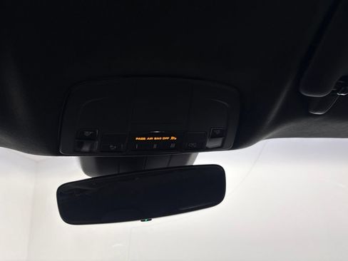 Certified 2025 Porsche 718 Cayman RWD image 33