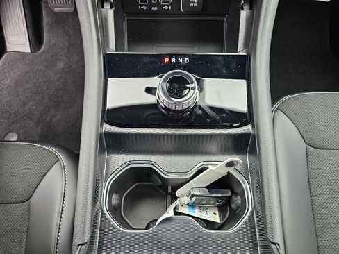 New 2025 Jeep Grand Cherokee Altitude image 25