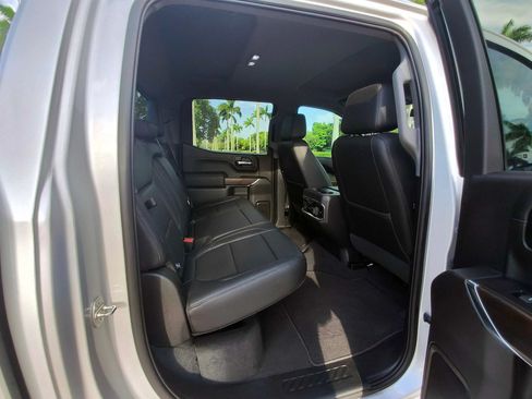 Used 2019 GMC Sierra 1500 SLT RWD image 36