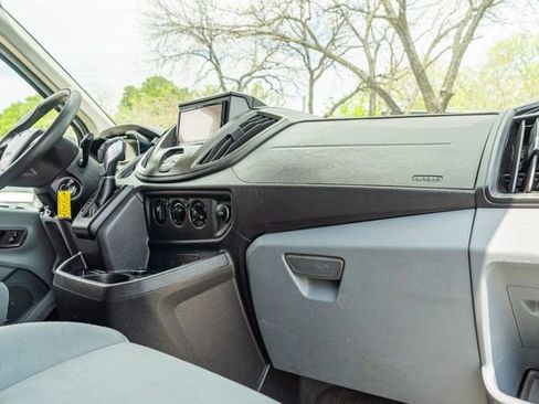 Used 2015 Ford Transit 350 XLT image 40