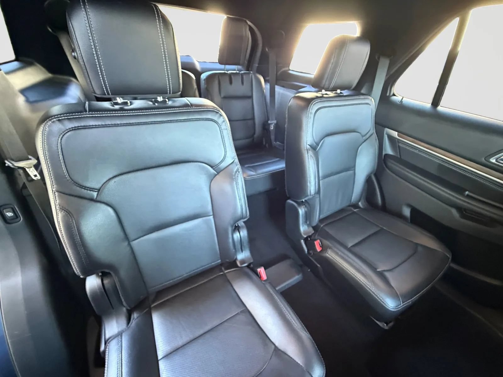 Used 2018 Ford Explorer Limited AWD/4WD image 19