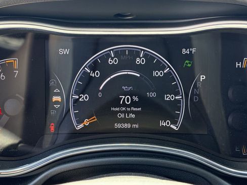 Used 2020 Jeep Grand Cherokee Altitude AWD/4WD image 12