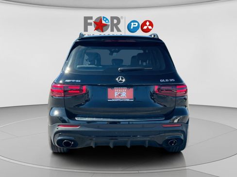 Used 2025 Mercedes-Benz GLB 35 AMG 4MATIC image 4