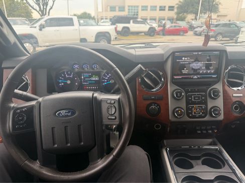 Used 2015 Ford F350 King Ranch w/ FX4 Off-Road Package AWD/4WD image 8