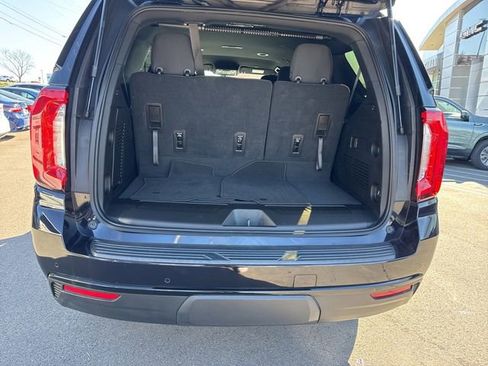 Used 2022 GMC Yukon SLE image 32