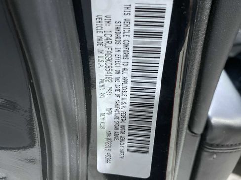 Used 2019 Jeep Grand Cherokee Altitude image 21