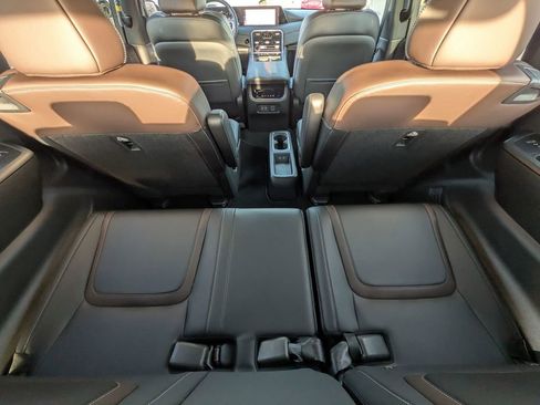 New 2026 Nissan Armada SL w/ Captain's Chari Seat Package image 30